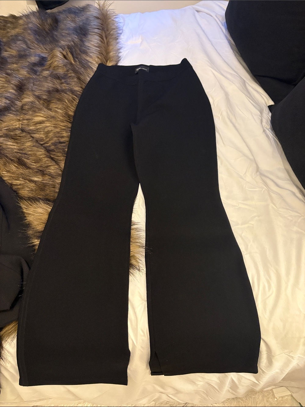 Aritzia Black Flare out Pants